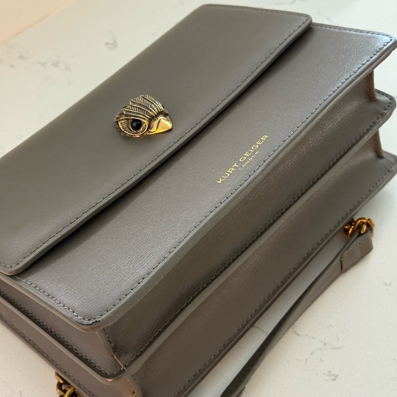 KURT GEIGER SHOREDITCH Taupe Green Crossbody Shoulder Bag Gold Chain Medium - Picture 4 of 7
